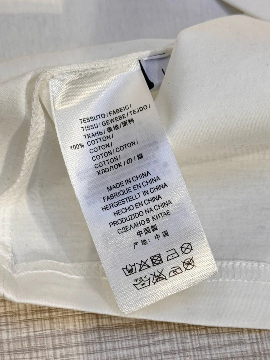 &wg.luxury- 8oro Pi191 embroidery 2Colour item:E-F355B1604-2